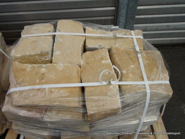 Sandstein Bruchsteine gelb / beige Trockenmauer, Gartensteine